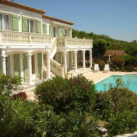 Апартаменты La Bastide Fleurie Кавалер-сюр-Мер Экстерьер фото