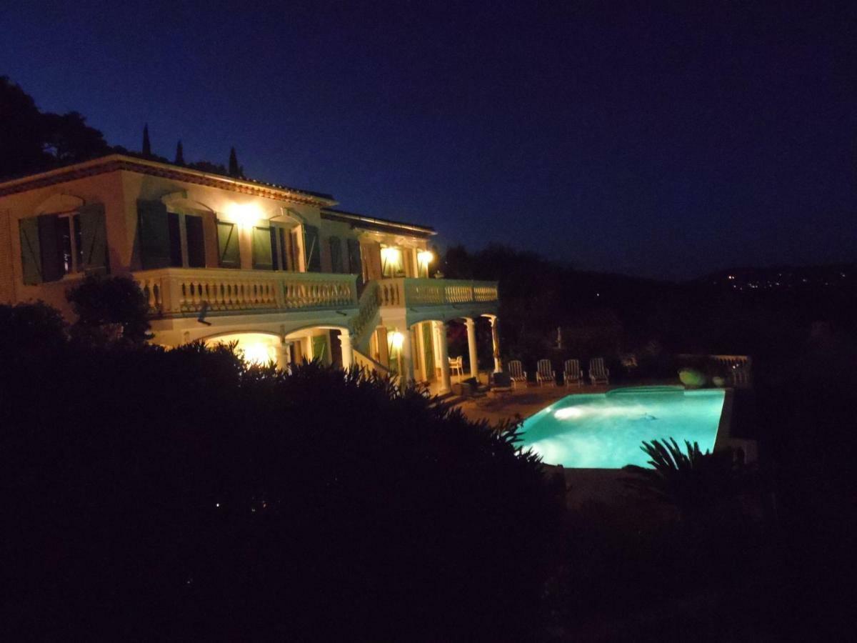 Апартаменты La Bastide Fleurie Кавалер-сюр-Мер Экстерьер фото